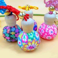 15 ml Fimo hermosa botella de perfume de flor de arcilla con tapas de madera portátiles de aceites esenciales vacíos color nudo chino decoración colgante