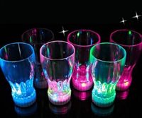 Partiler Düğün Kulüpleri için 6 LED Işık Yanıp Sönen Dekoratif Bira Kupa İçecek Kupası