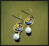 Pendientes de gota de la serie Mondrian 18k Pendiente de esmalte de oro para mujer Pendientes de perlas de alta calidad para un regalo