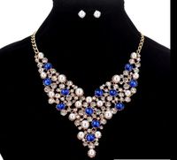 Conjunto de cristal y aretes de perlas de diamantes de imitación de lujo para novias Collares de piedra de dama de honor Bling Joyería de fiesta de moda Conjunto colorido