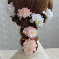 50 ADET Yapay Simülasyon Sakura Oryantal Kiraz Şeftali BlossomFor DIY Garland Çelenk Düğün Şapkalar Broş Şapka Dekoratif