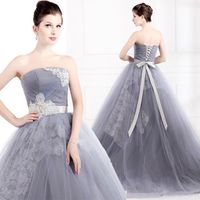2017 Graceful Grey A-Line Stropless Applique Lace Aftonklänning med Long Sash Prom Party Gown Ball Cown