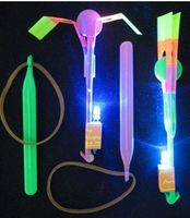 Горячие светодиодные волшебные игрушки резинкой вертолет вспышки стрелки летающий зонтик вспышки грибы вращающиеся летающие игрушки A91