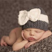 女の赤ちゃんの男の子新生帽子写真プロップベビーニットキャップニットケーブル帽子幼児ビーニーハット弓ウールニットビーニー