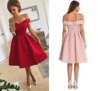 2019 robes de bal courtes en satin rouge simple avec des volants épaule longueur au genou robes de soirée courtes sur mesure robes de soirée courtes pas cher