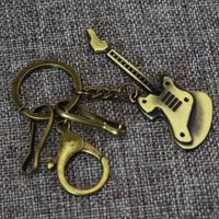 Guitarra Keychain Vintage Punk Chaveiro Para Unisex Keychains Bolsas De Chaveiro Pingente Chaveiros Presentes