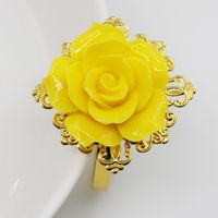 Novo 5 pc rosa amarelo decorativo guardanapo de ouro anéis de guardanapo de guardanapo festa de casamento jantar mesa decoração íntimo acessórios íntimos