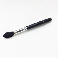 M438 - POINTED CONTOUR BRUSH - Quality Sable Hair Highlighter Complexion Brush - Beauty makeup brush Blender