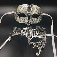 GNHYLL Lover Woman Maschera da uomo in metallo argentato Coppia mascherata veneziana Maschere Gold Ball Wedding Mardi Gras Party Maschere per gli occhi Set