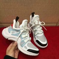 2018 جديد الأعلى مصمم المرأة حذاء رياضة الرجال جلد طبيعي المدربين tpu تسولي عارضة أحذية عداء 7 ألوان