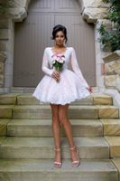 Шикарное белое кружево розовое сатинированное короткое короткое платье свадьбы дешево 2021 линия с длинными рукавами Applique V-образным вырезом страны Сад дизайнерские свадебные платья