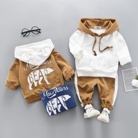 Baby Boy Automne Printemps Fille Vêtements Set Coton Vêtements enfants tout-petits à capuche Hauts garçon Enfant Costume sport