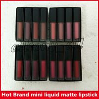 Item quente Beleza Lipgloss Mini Liquid Matte Batom O Vermelho / Rosa / Marrom / Nude Edição 4 estilos Lipgloss