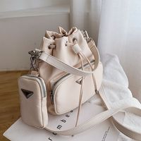 Designer-Moda Bucket Shoulder Bag Handbag Mulheres Drawstring Crossbody Bag Feminino Mensageiro Bolsas Ladies nylon