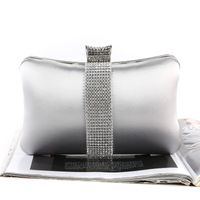 Diamond-recrusted Diamone Bag Bag Рука для свадьбы / вечеринка / Банкетка Классическая подушка для подушки для Bridal и Lady Nook Сумки Кошельки Свадьба
