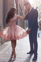 2019 Dusty Pink New arabski Styl Homecoming Suknie Off Ramiona Koronkowe Aplikacje Cap Rękawy Krótkie Prom Dresses Backless Cocktail Suknie