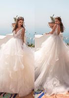 Vit / Elfenben Lace Bröllopsklänning Ruffles V-Neck Backless A-Line Beach Bröllopsklänningar Bollklänning Bridal Gown Custom Made BC0512