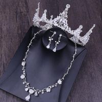 Designer Bridal Headpieces Crown Halsband Örhängen Tre Piece Wedding Party Dress Accessoarer Diamant Embellished Birthday Party Show Headbands Presenter för kvinnor