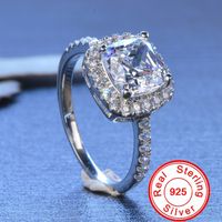 Con certificado original plata 925 anillo de lujo claro cuadrado 8 * 8 mm Crystal CZ Anillos de boda de piedra para mujeres Joyería de moda CR1688