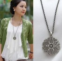 Vintage Style Pendant Necklace Flower Crystal Women Black Silver Necklace Long Chain Bijoux Gift Collares Statement Jewelry Wholesale