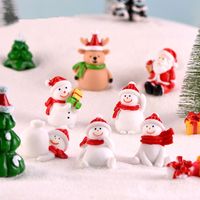 10pcs / lot Mini Résine Décoration De Noël Fée Bonhomme De Neige Modèle Arbre De Noël Miniature Figurines Accueil Décoration De Fête