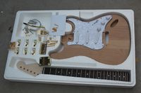 El kit de guitarra eléctrica (partes) de madera natural personalizada de fábrica con cuerpo de aliso, hardware de oro, guitarra semiacabada de bricolaje, oferta personalizada