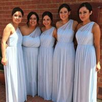 Ljusblå brudtärna klänningar plus storlek en axel ärmlös lång formell brudtärna klänning billig piga av hedra kappor för strandbröllop