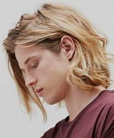 Ücretsiz Kargo Moda Lüks Vidal Sassoon Doğal Sarışın Avrupa Enjeksiyon Yumuşak Erkek Sistemi Erkek Saç peruk Smooth