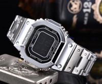 Sport al dettaglio LED LED di lusso orologio digitale 38mm cintura in acciaio in silicone sottili orologi elettronici da donna