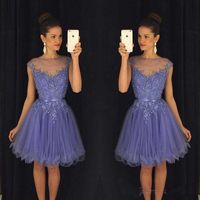 2018 Robes De Soirée De Bal Avec Manches Longues Longueur Au Genou Robes De Soirée Robes De Bal De Noël Appliques Perlées Pas Cher Robes De Demoiselle