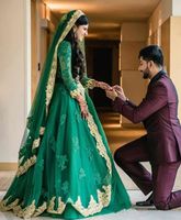 Wholesale Hunter Green Muslim Indian Wedding Dresses with Long Sleeve Luxury Crystal Gold Lace Applique Arabic Bridal Gown