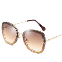 Wholesale 2019 Fashion Brand designer Sunglasses goggles diamond no frame bling bling female models sunglasses retro style UV400 lens limited edition