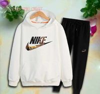 tuta nike bambina 8 anni