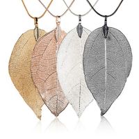 Wholesale Fashion Sweater Coat Necklaces Ladies Girls Special Leaves Leaf Pendant Necklace Long Chain Jewelry for Womens Gift Colors