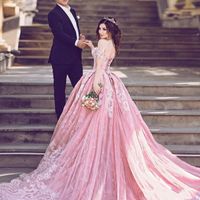 Wholesale New Hot Sexy Blush Pink Quinceanera Ball Gown Dresses Off Shoulder Lace Appliques Sweet Corset Back Sweep Train Party Dress Prom Gowns
