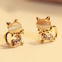 Wholesale Fashion OL temperament cute cat opal flash diamond cute kitten ear stud ear jewelry