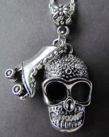 Wholesale 2019 New Hot Vintage Silver Roller skate and skull Charm Chain Pendants Drape For Necklace DIY Jewelry Findings D094
