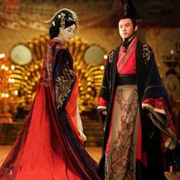 Wholesale Asian Emperor queen Royal Palace wedding Gown Robe dress Chinese Ancient wedding Hanfu Long Costume Black Red bride groom Outfit