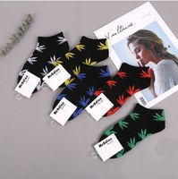 Wholesale Light breathable Low Cut Ankle Socks Women Mens Sock with Print of Leaves Unisex Free Size Cotton Skateboard Maple leaf Socks