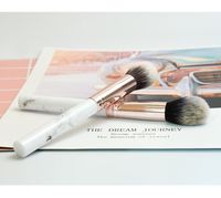 Wholesale 2019 Brand Synthetic Rounded Slant Makeup Brush Cream Liquid Foundation Buffing Blending Brush Beauty Makeup Brushes Blender JAPAN