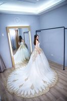 Wholesale Luxury White And Gold Applique Sequins Wedding Dresses Cheap Sweetheart Tulle Court Train Country Wedding Dress Bridal Gowns New