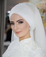 Wholesale White Muslim Bridal Veils Beading Pearls Tulle Wedding Hijab for Saudi Arabia Brides Custom Made Fingertip Length Bridal Veils