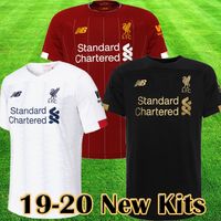 schwarzes fußballtrikot