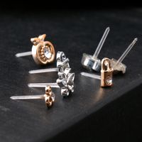 Wholesale Fashion shopping india Pairs a box girls stud earrings fashion jewelry No allergy gold silver plastic small earrings women