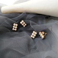 Wholesale Korean Fashion Beautiful Small Imitation Pearl Stud Earrings Women Girl Simple Temperament Ear Clip Jewelry Accessories