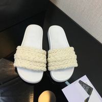 Wholesale Women Mules Sandals Pearls Sliders Stuffies Top Quality Lambskin Black White Flat Slippers Ladies Beach Rubber Flip Flops With Box