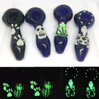 Wholesale Glow in the Dark Smoking Pipes Turtle Footprints Oil Burner quot inch Length Glass Luminous Frog Tortoise Puppy Feet Skull Halloween Spoon Tobacco Custom your Design