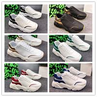 Wholesale 2020 top casual shoes cushions light lace for men and women Unisex boys and girls running shoes low cut designer sneakers