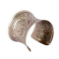Wholesale Bangle Retro Carved Pharaoh Sign Personality Exaggerated Hand Wide Bracelet Antique Egyptian Cultural Symbols Jewelry JY5523