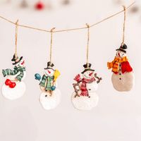 Wholesale Christmas Tree Red Beads Pendant Innovative Santa Claus Snowman Painted Ornaments Closet Door And Window Tag Home Decor